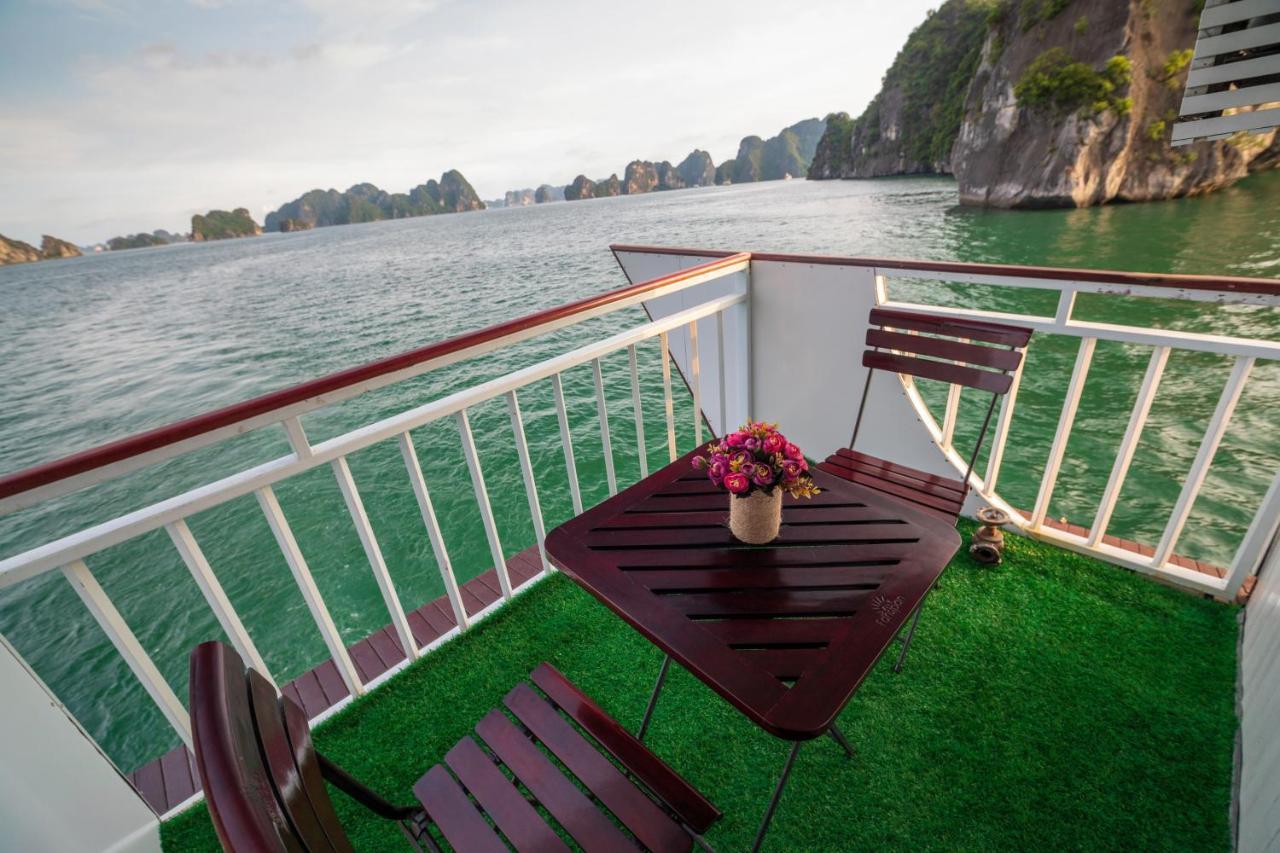 Charm Boutique Cruise Otel Ha Long Dış mekan fotoğraf
